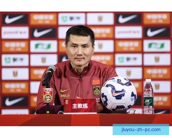 邵佳一亲自考察李昊太重视为中心中韩男足教练同场观战中超
